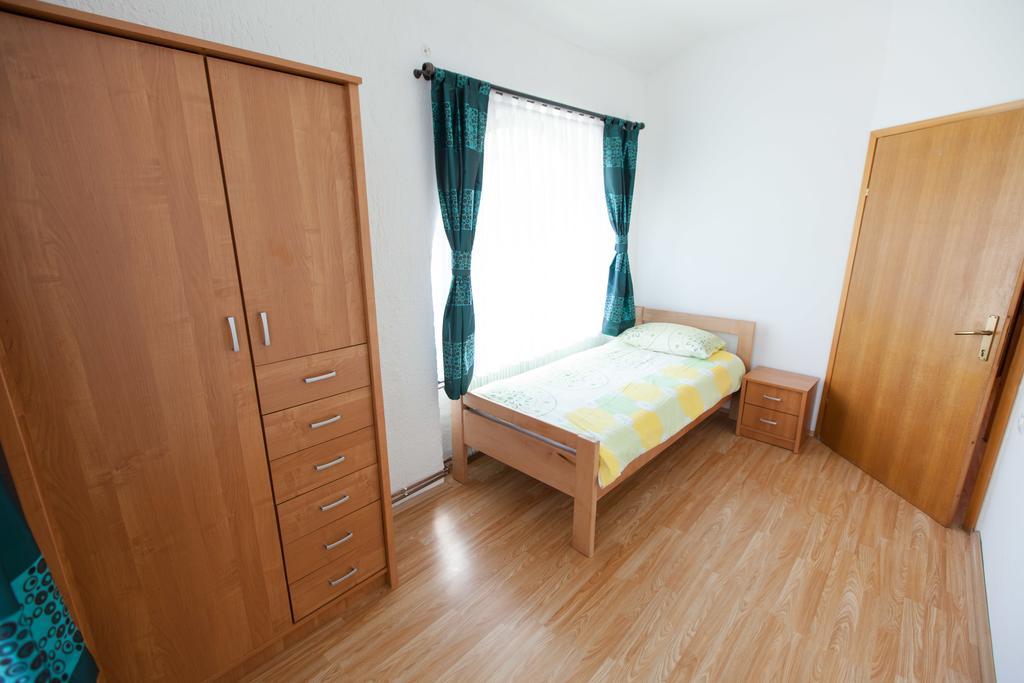 Apartment Licka Vodenica Josipdol Szoba fotó