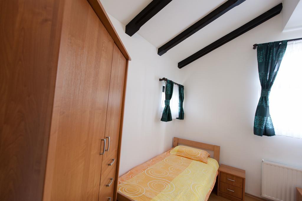 Apartment Licka Vodenica Josipdol Szoba fotó