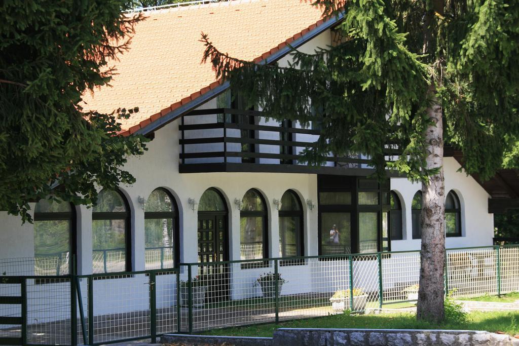Apartment Licka Vodenica Josipdol Szoba fotó